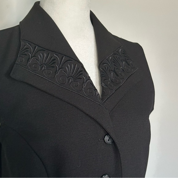 Danielle B Black Button Front Vest with Embroidered Lapels Women’s Size L - Picture 6 of 6